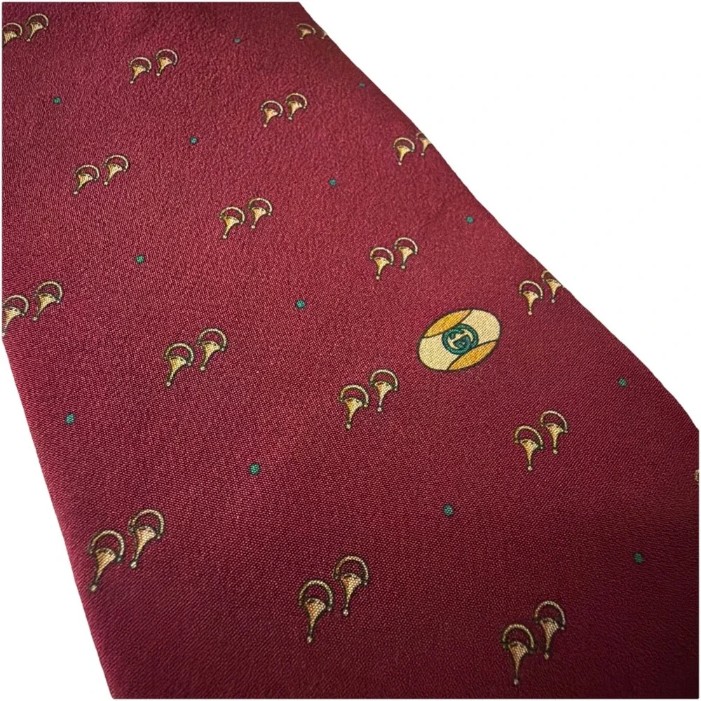 Vintage Gucci Accessory Collection Burgundy Silk Tie Prom Homecoming Formal Wear